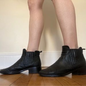 Dolce Vita ankle high booties